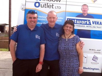 A radio advert featuring Network Veka brand ambassador and former snooker world champion, Steve Davis (pictured centre), has reportedly potted thousands in sales for The Window Outlet