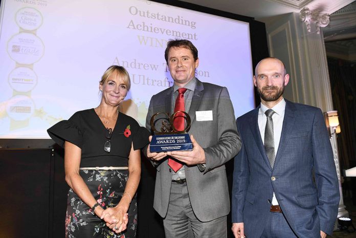 Left to Right: C&O Awards host, Louise Minchin, Ultraframe’s Andrew Thomson, Made For Trade’s Chris Wann