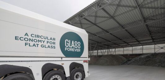 Saint-Gobain manufactures lower-carbon flat glass as standard