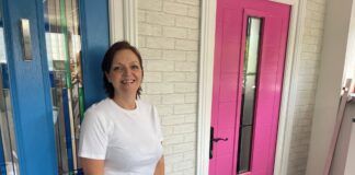 Didcot Windows marks two decades of Apeer partnership
