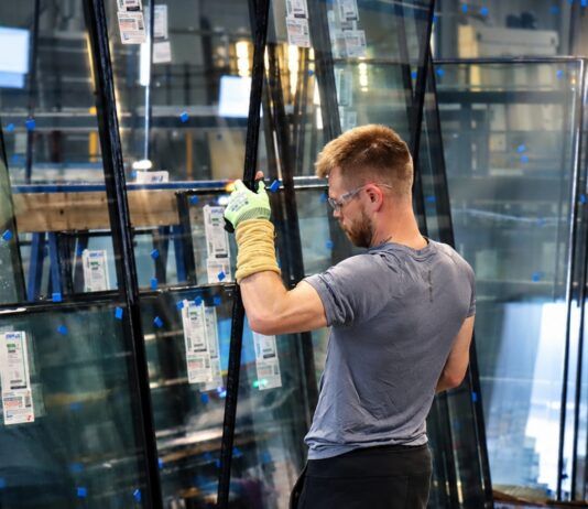 Emplas installers benefit from Pilkington UK partnership
